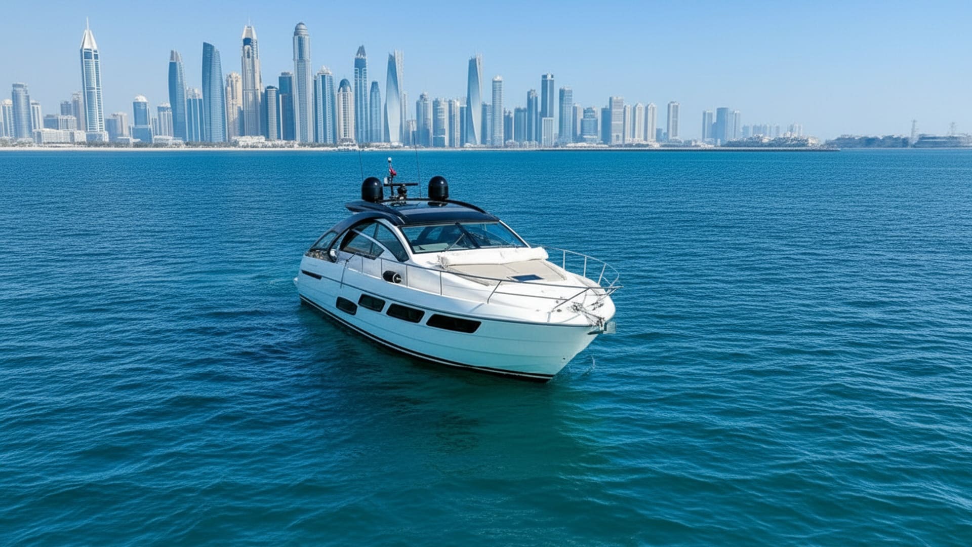 Grand Queen 52 ft spacious deck and seating