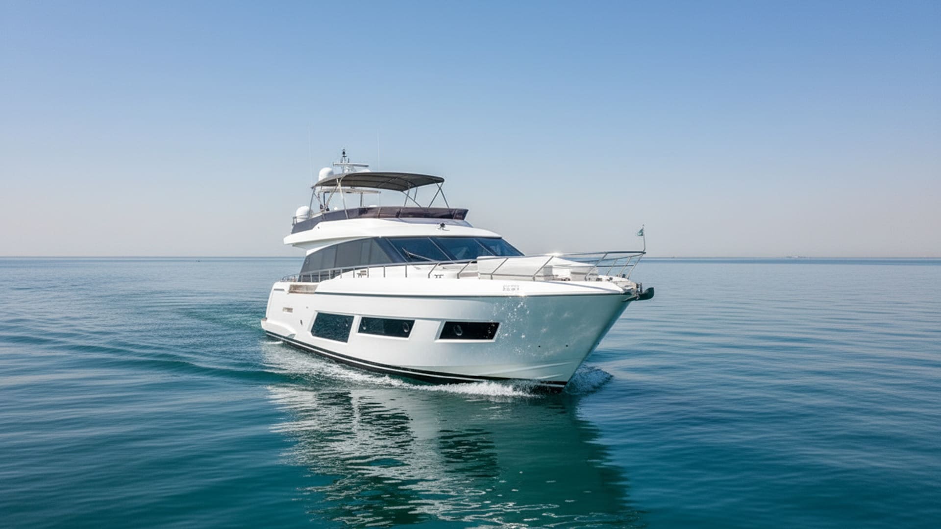 Spacious deck and seating on Diamond Storm 67 ft